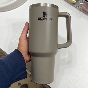 40oz Stanley cup only